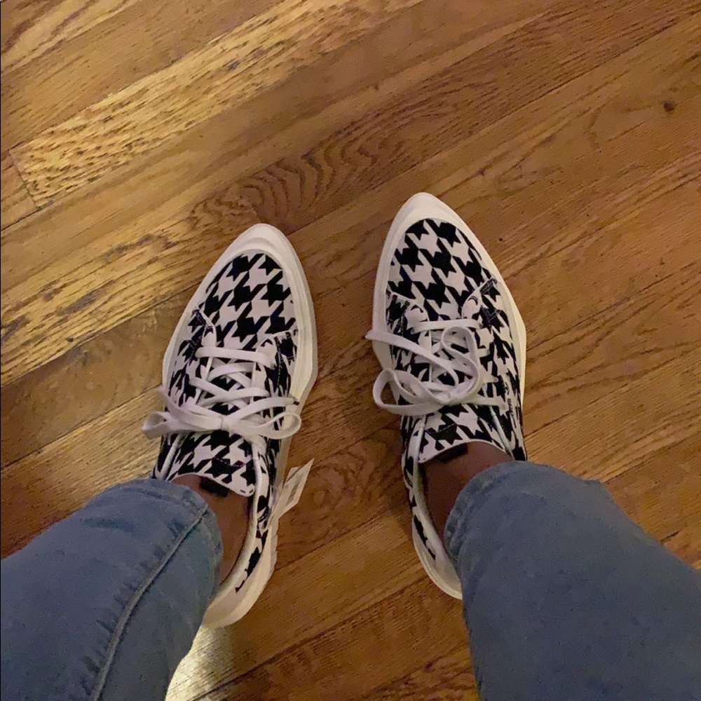 COPY - Adidas Hypersleek Sneakers
